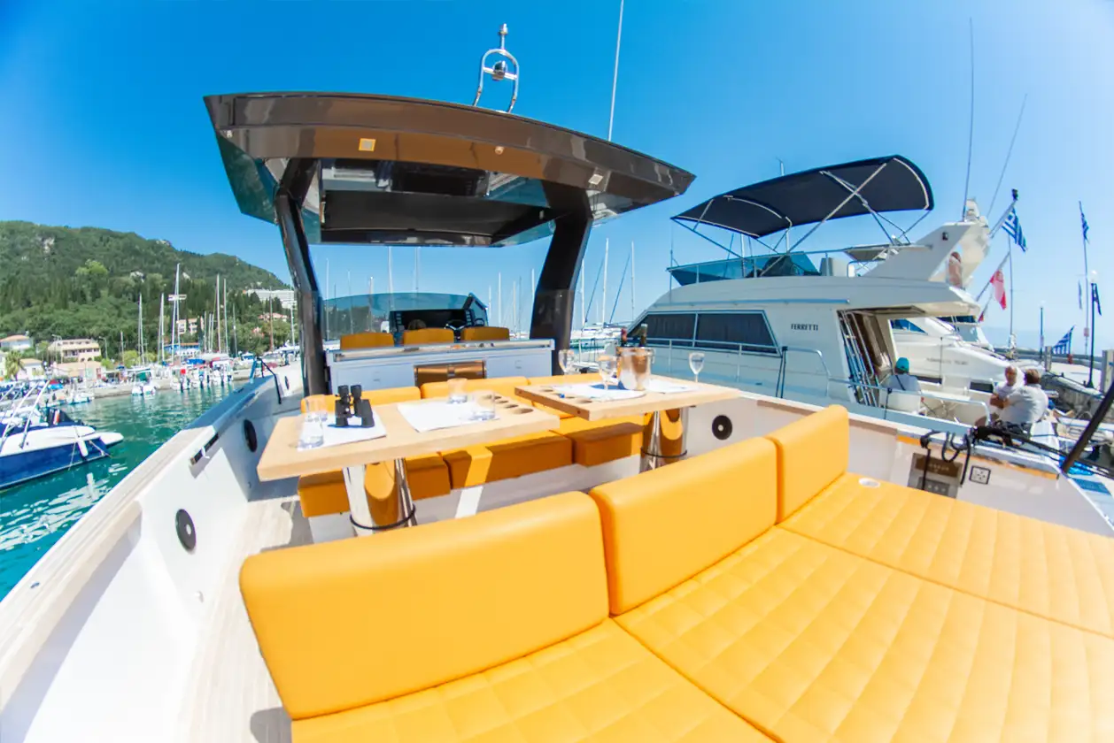 Valia Yacht, Italian Fiart 43 3 Valia Yacht, Italian Fiart 43, 99knots 6