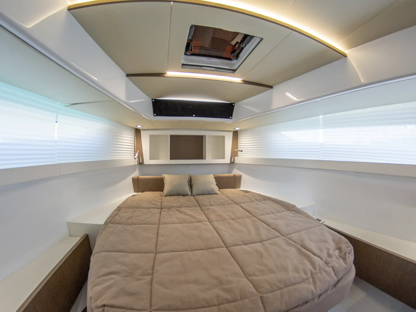 99knots Corfu Yach Rental Gallery 10