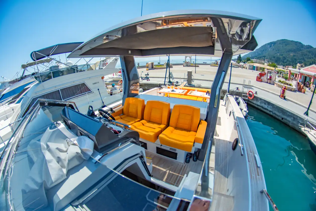 Lefkon Yacht, Italian Fiart 43 2 Lefkon Yacht, Italian Fiart 43, 99knots 2