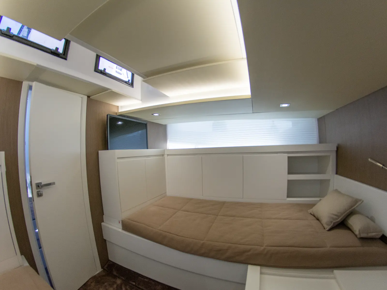 99knots Corfu Yach Rental Gallery 6