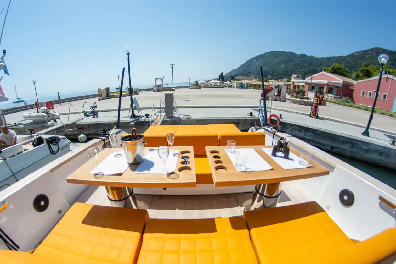 Spirit Yacht, Italian Fiart 43, 99knots 7