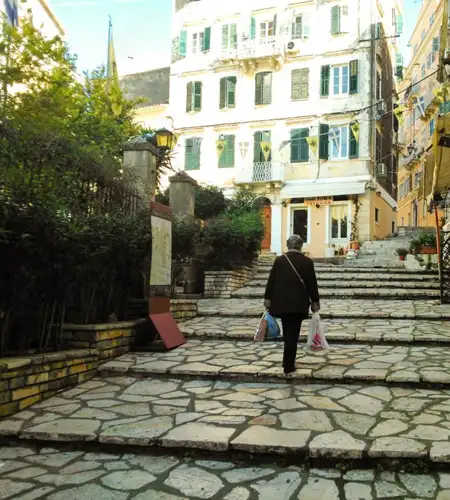 The Corfiot Dialect 5 The Corfiot Dialect 99Knots 3