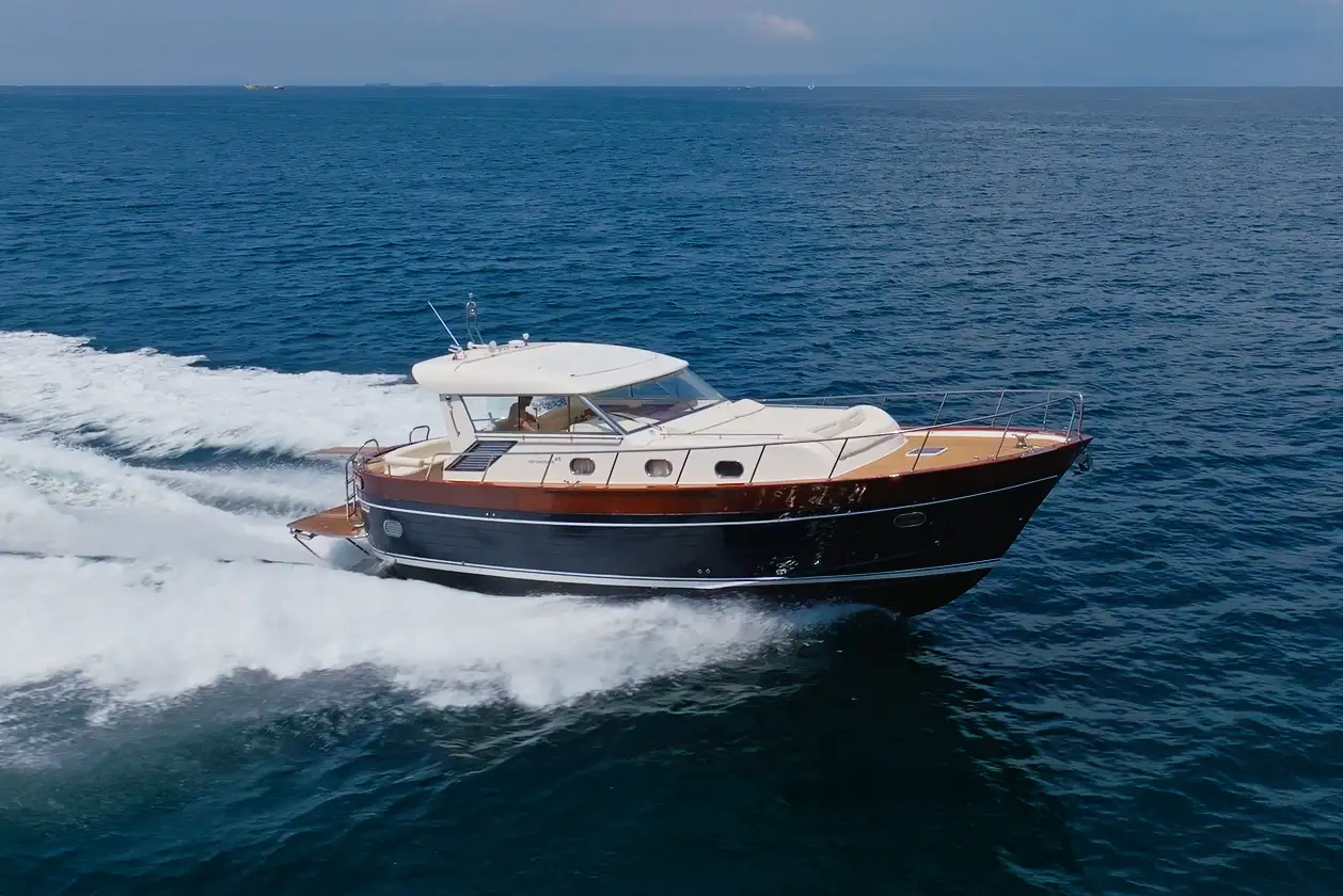 Valkyra Yacht, Apre Amare, 99knots 1