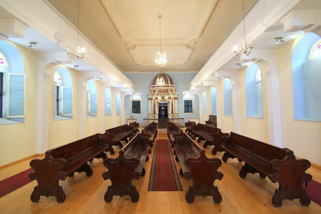 Corfu’s Jewish Quarter: A Walk Through Memory and Tradition 9 Corfu’s Jewish Quarter: A Walk Through Memory and Tradition